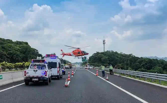 延安高速公路汽车救援案例